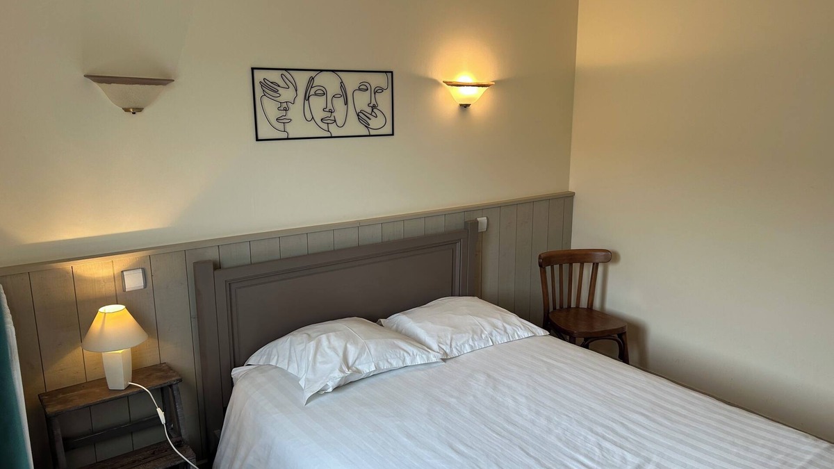 Yevres-le-Petit House | Cosy cottage in the heart of the Champagne Lakes: 2 bedrooms, living room, kitchen +.