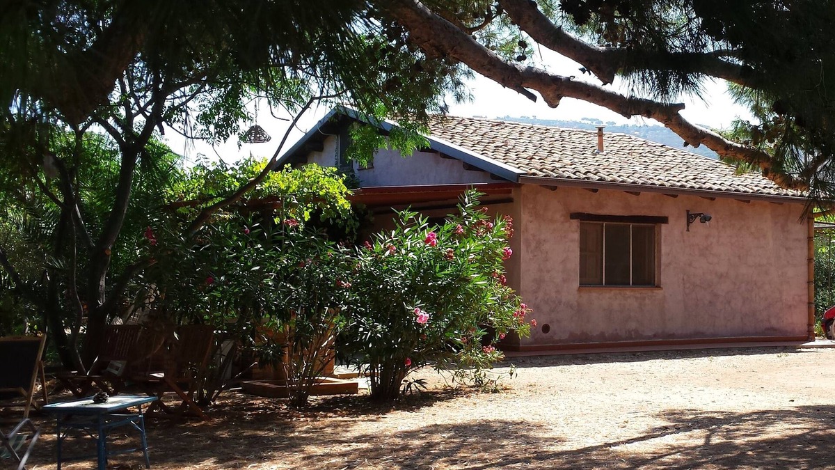 Cefalu Ski Chalet | Cosy cottage surrounded by nature, 100 meters from the sandy beach