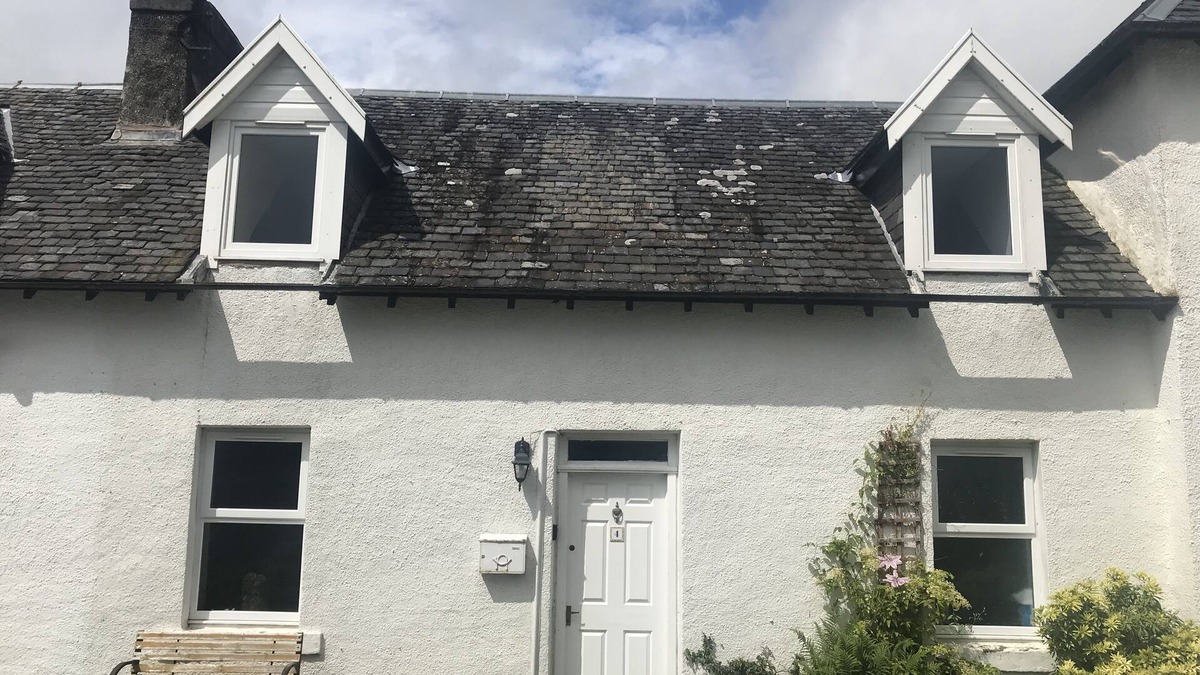 Minard Cottage | Cosy cottage with direct view of Loch Fyne