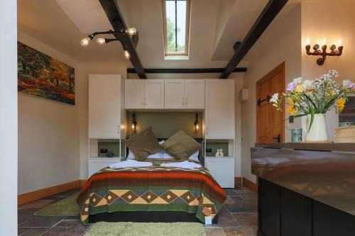 Grafton Regis Apartment | Cosy countryside retreat, Weiser
