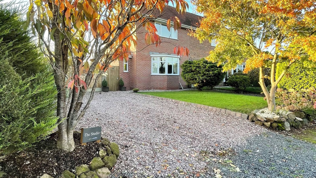 Cheswardine Apartment | Cosy Countryside Hideaway w/Parking, Garden, Views, Perfect For Couples/Solos