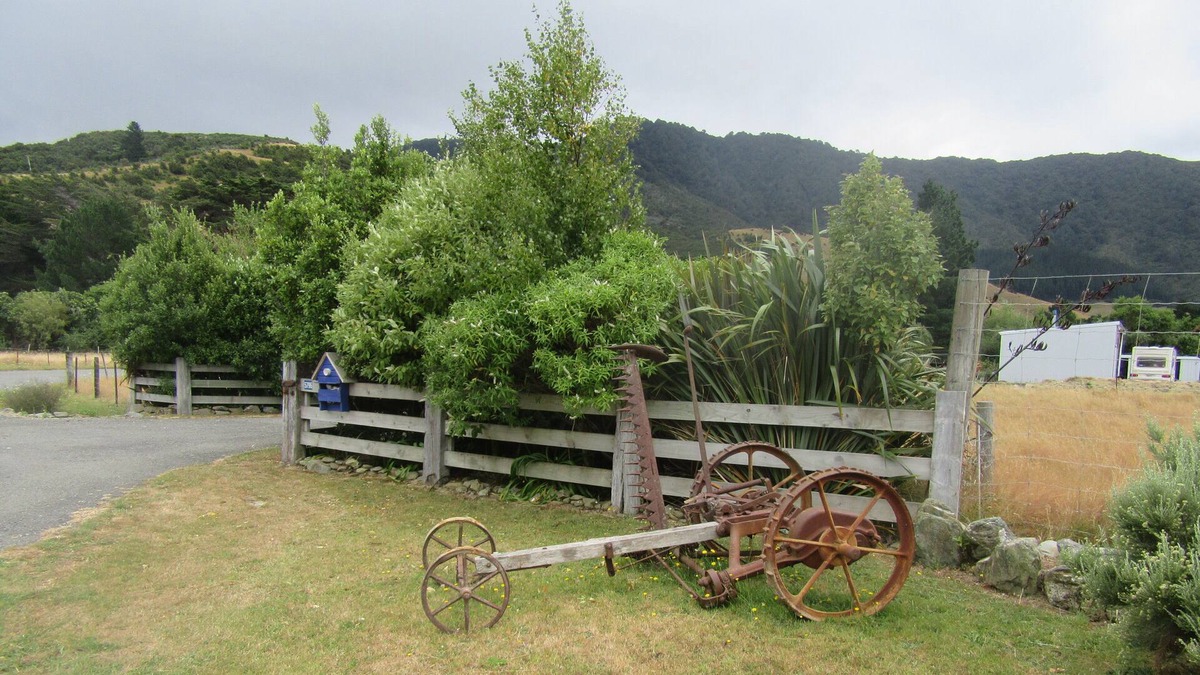 Waitaria Bay Apartment | Cosy couples retreat Waitar Cabin