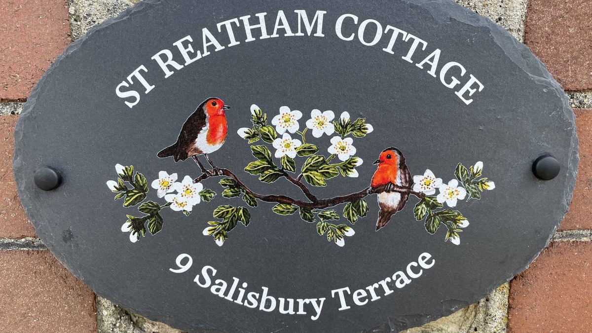 Kilmington House | Cosy Devon Cottage in a stunning location