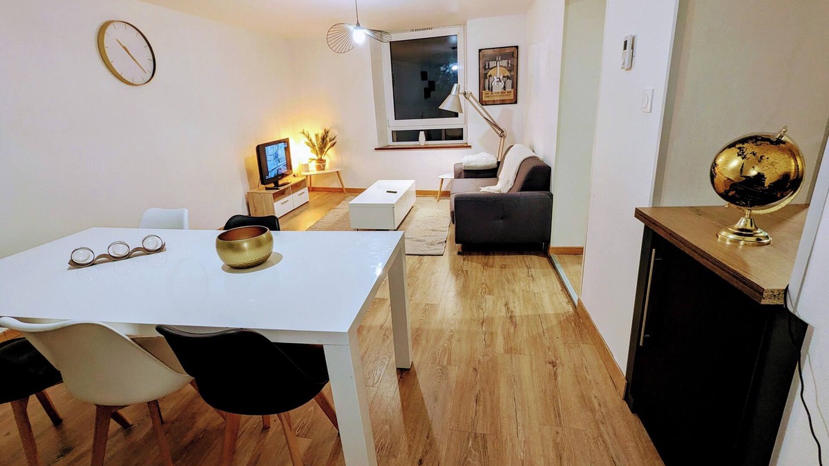 Charmes Apartment | Cosy duplex apartment with private terrace and 4 bikes in the Vosges mountains