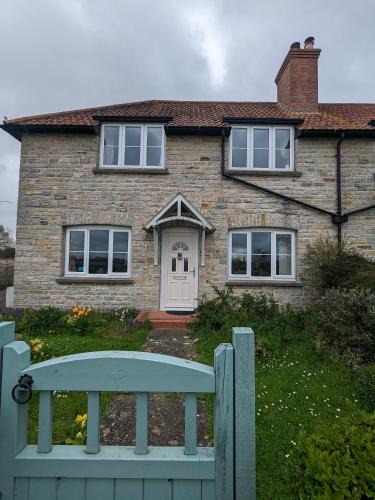 Muchelney House | Cosy family cottage south Somerset