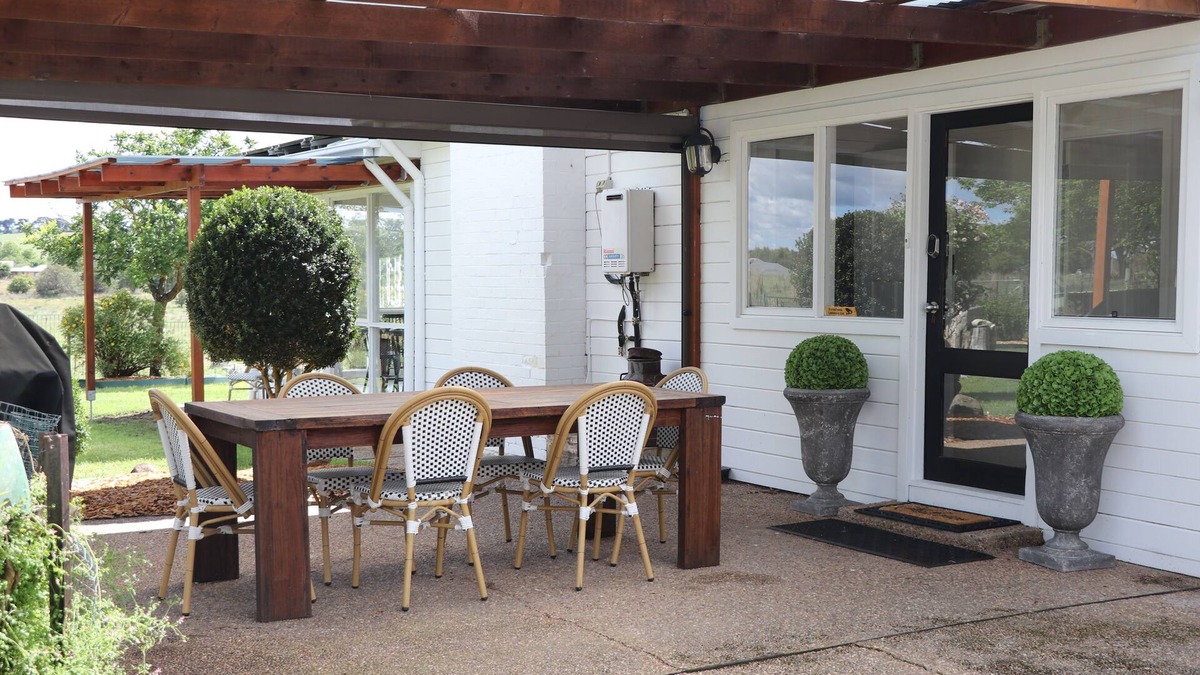 Braidwood Other | Cosy farmhouse in Braidwood