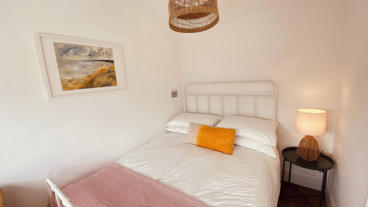 Chiswick Riverside Apartment | Cosy flat in the heart of Chiswick