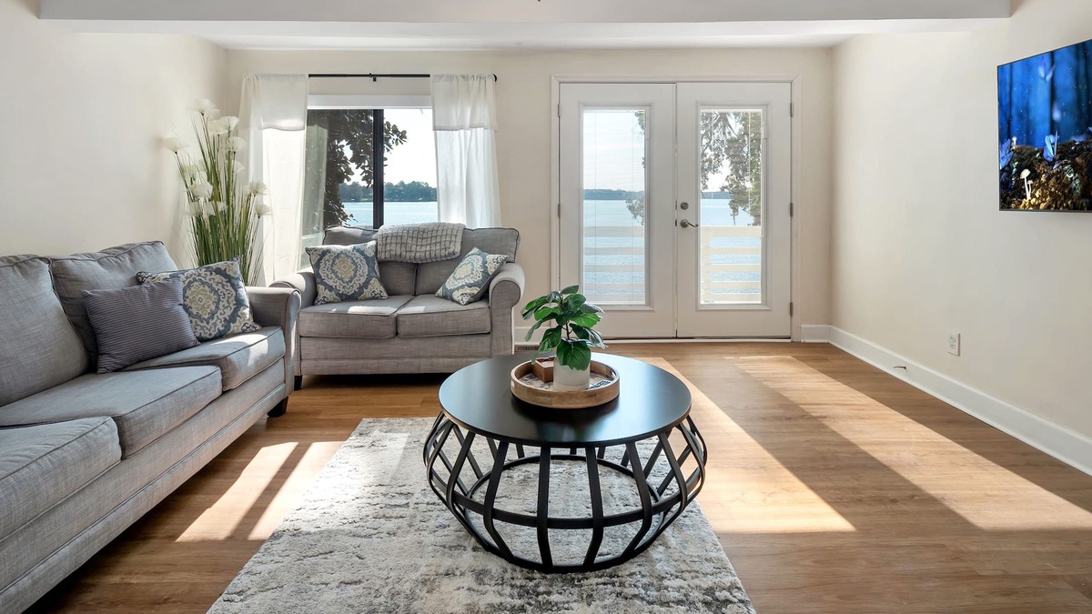 Quincy House | Cosy for 4 on Lake Talquin with dock and boathouse
