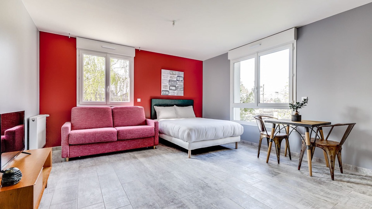 Aulnay-sous-Bois Apartment | Cosy, fully-equipped studio near Paris and CDG