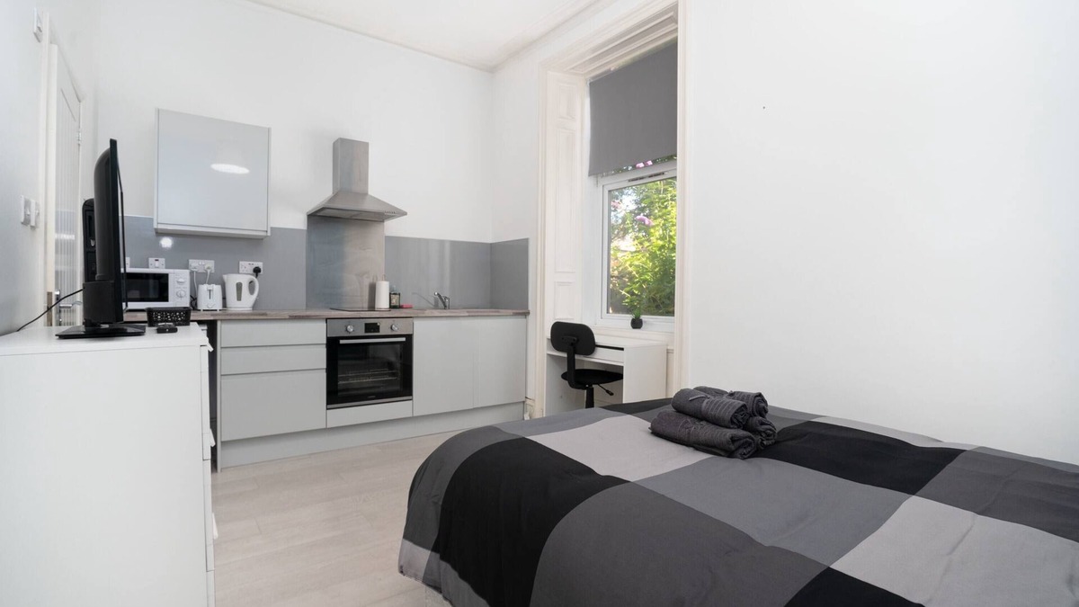 Central Aberdeen Apartment | Cosy fully equipped Studio 3, close to University