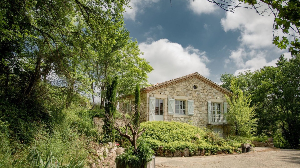 Saint Maurin House | Cosy gîte with terrace and private pool