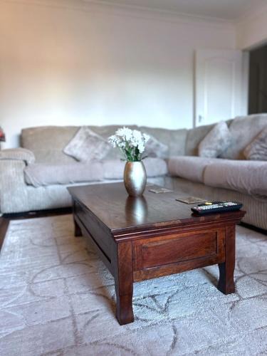 Mapperley Apartment | Cosy Ground Floor Apartment With Fantastic Transport Links