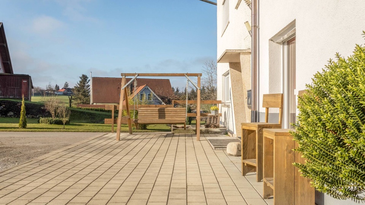 Goppertsweiler Apartment | Cosy Holiday Apartment “Lindau” on Farm near Lake Constance