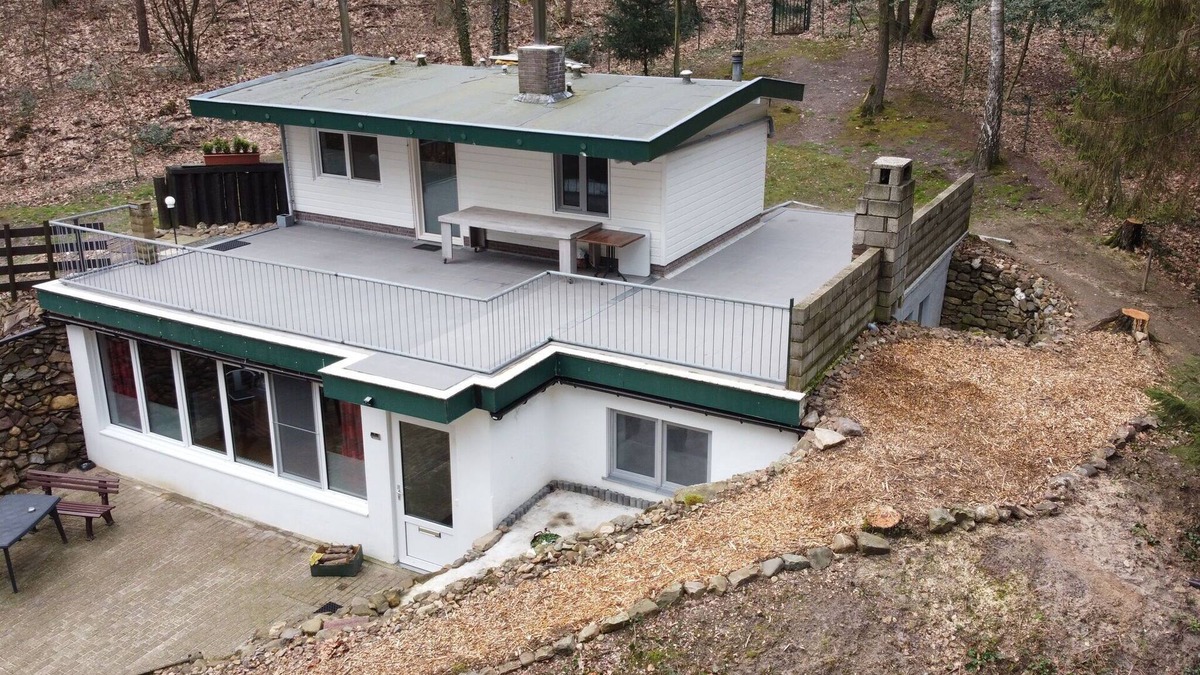 Dilsen-Stokkem House | Cosy holiday home in the forests, very suitable for groups