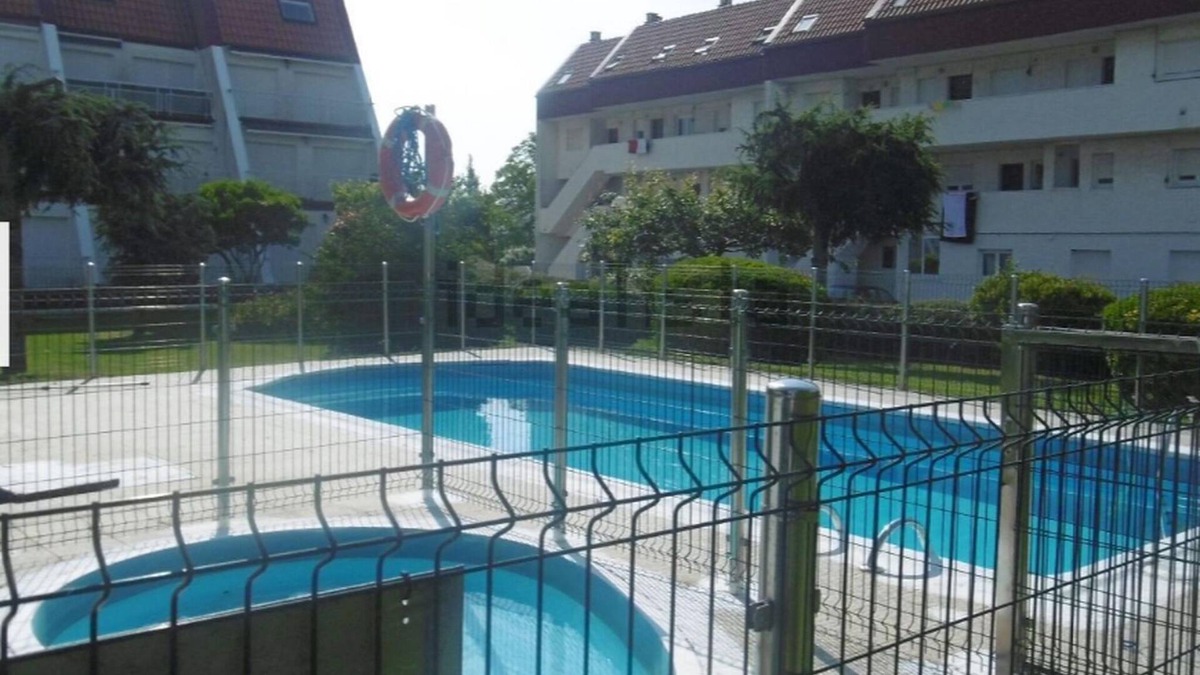 Santiuste House | Cosy holiday home in Santiuste with shared pool