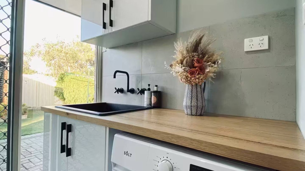 Ashfield House | Cosy Home near SValley & Airport