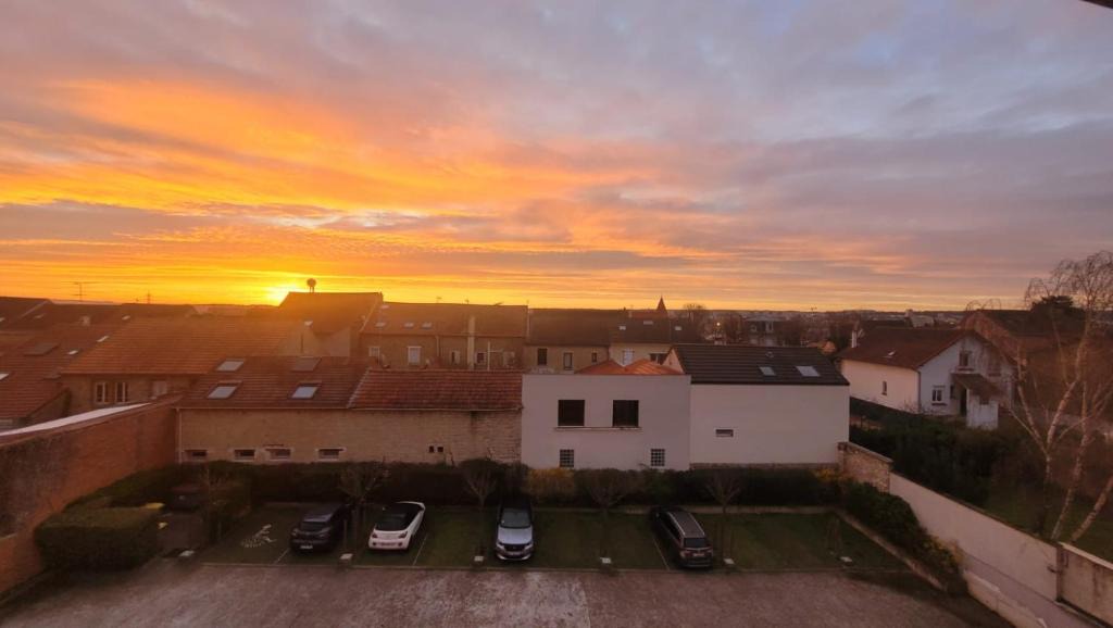 Carrieres-sous-Poissy Apartment | Cosy Home Paris