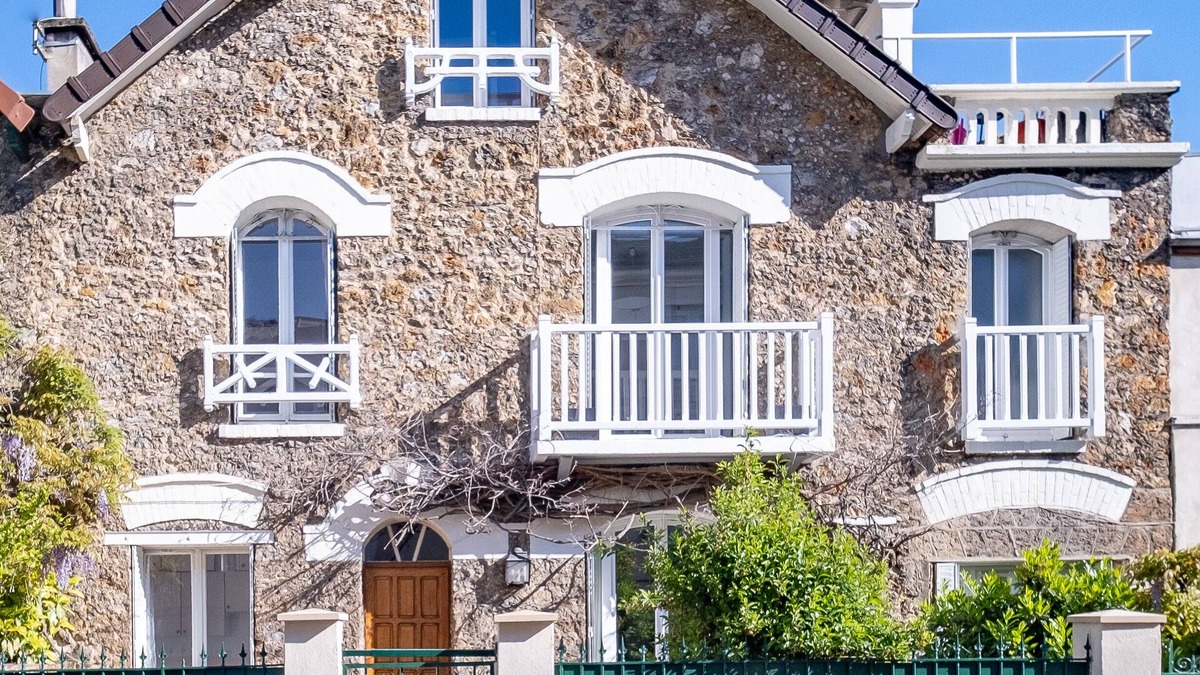 Silly-Gallieni Apartment | Cosy house 2 min away from Paris, Maison à la Porte de Paris, 6 bedrooms