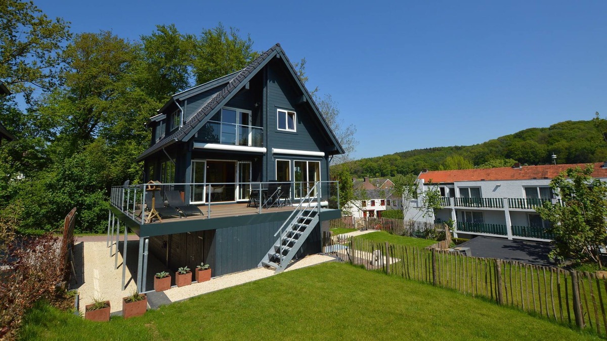 Slenaken House | Cosy house in Slenaken with nice views and spacious terrace