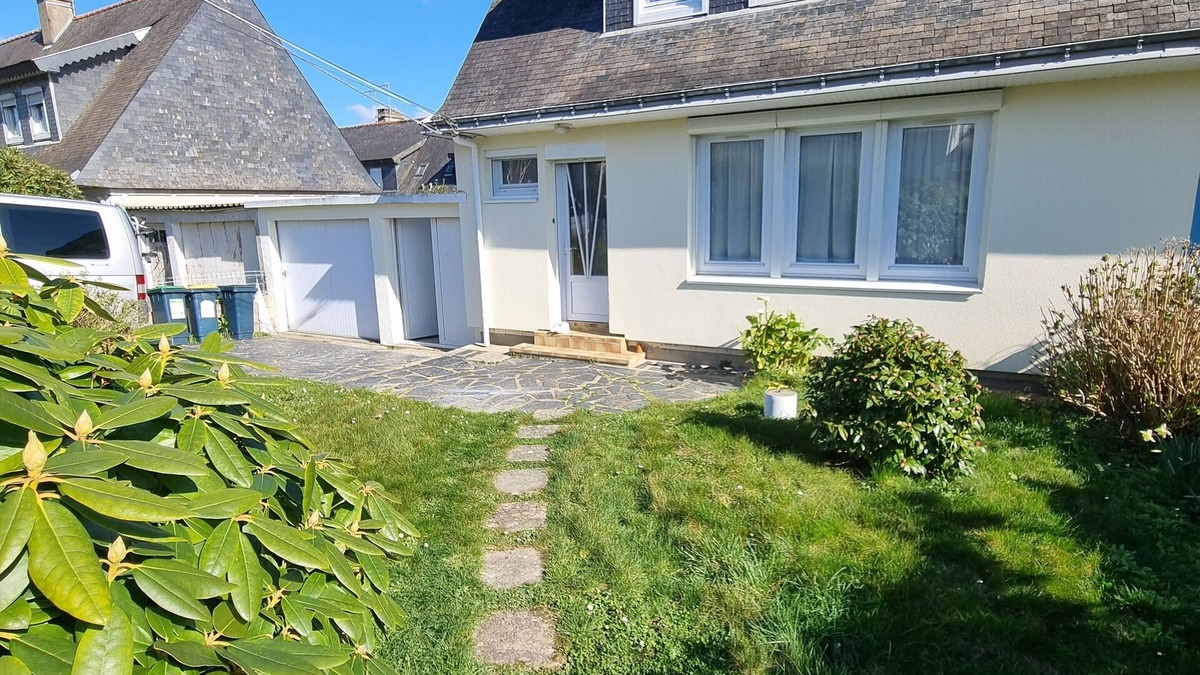 Lorient House | Cosy house near beach, town center and submarine base