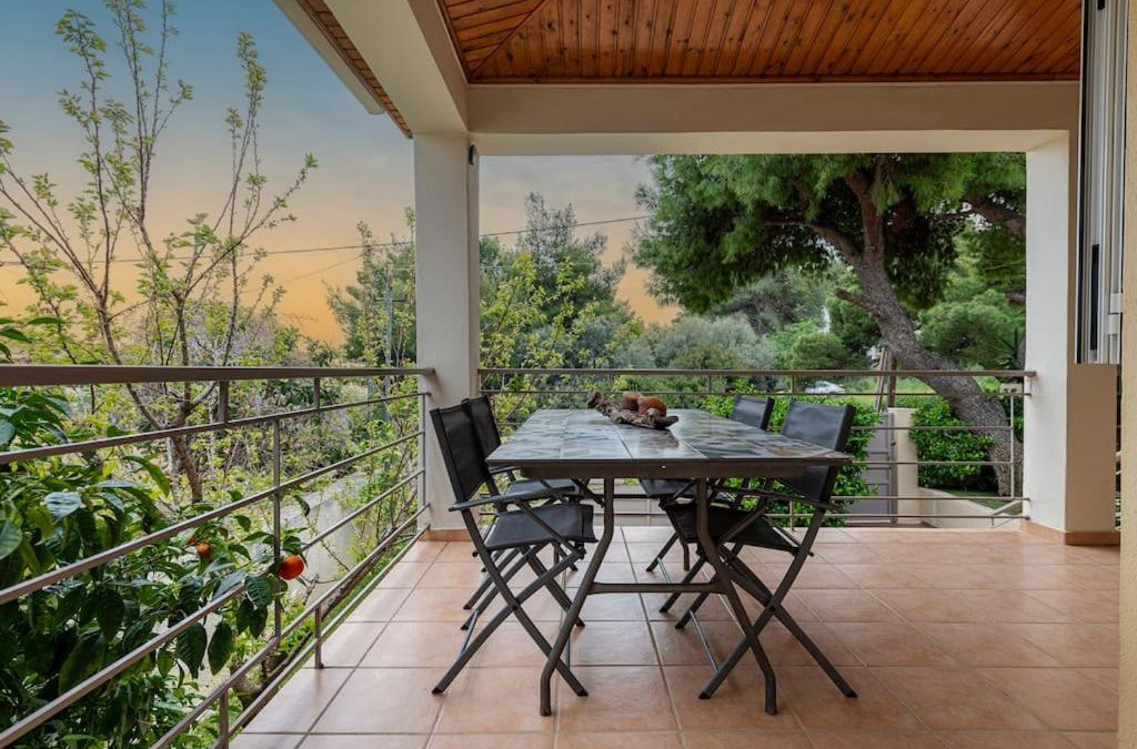 Markopoulo Mesogaias House | cosy house near the airport and the beach