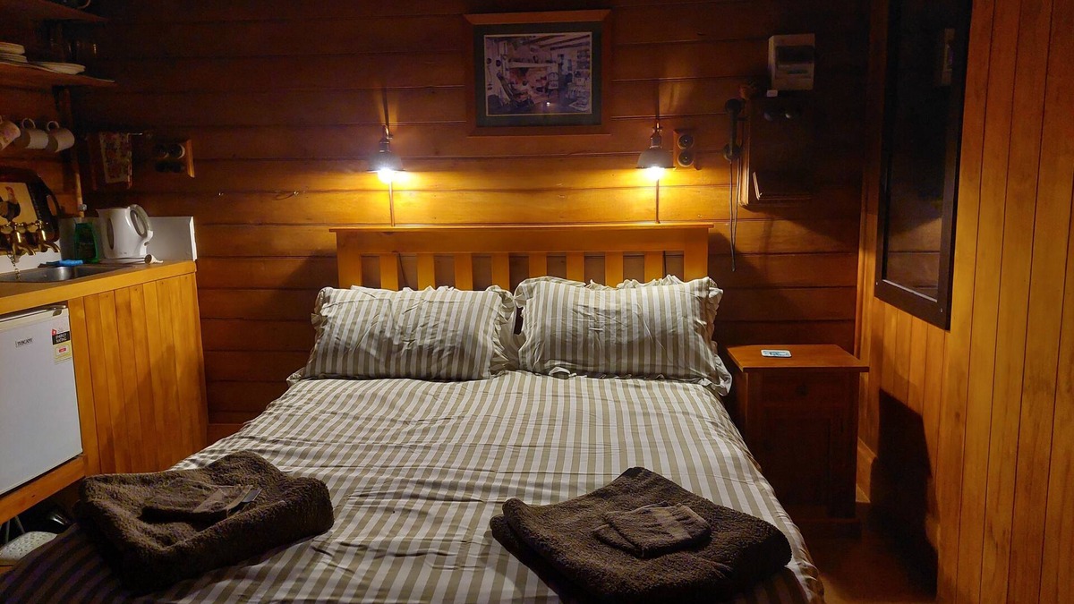 Canterbury Cabin | Cosy insulated Cabin 30 km from Christchurch Airport. 3 nights minimum stay $300