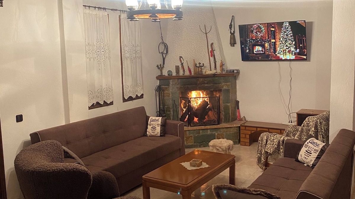 Ethikes House | Cosy maisonette on wild Mountain. Pet-Friendly!