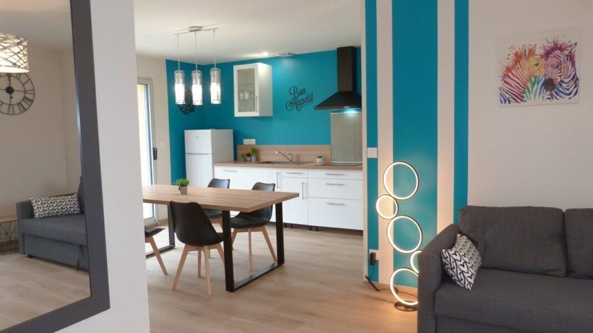 Saint-Pardoux Villa | Cosy new house near lake, beach and village, TV, WIFI, parking.