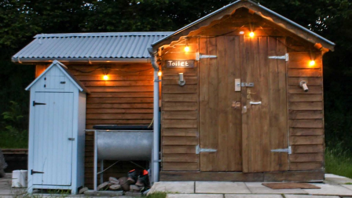Omagh Cabin | Cosy Pod-cabin Near Beautiful Landscape in Omagh