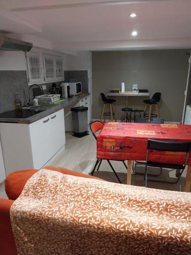 Savigny-sur-Orge Bed & Breakfast | Cosy Retreat Chambre hôte