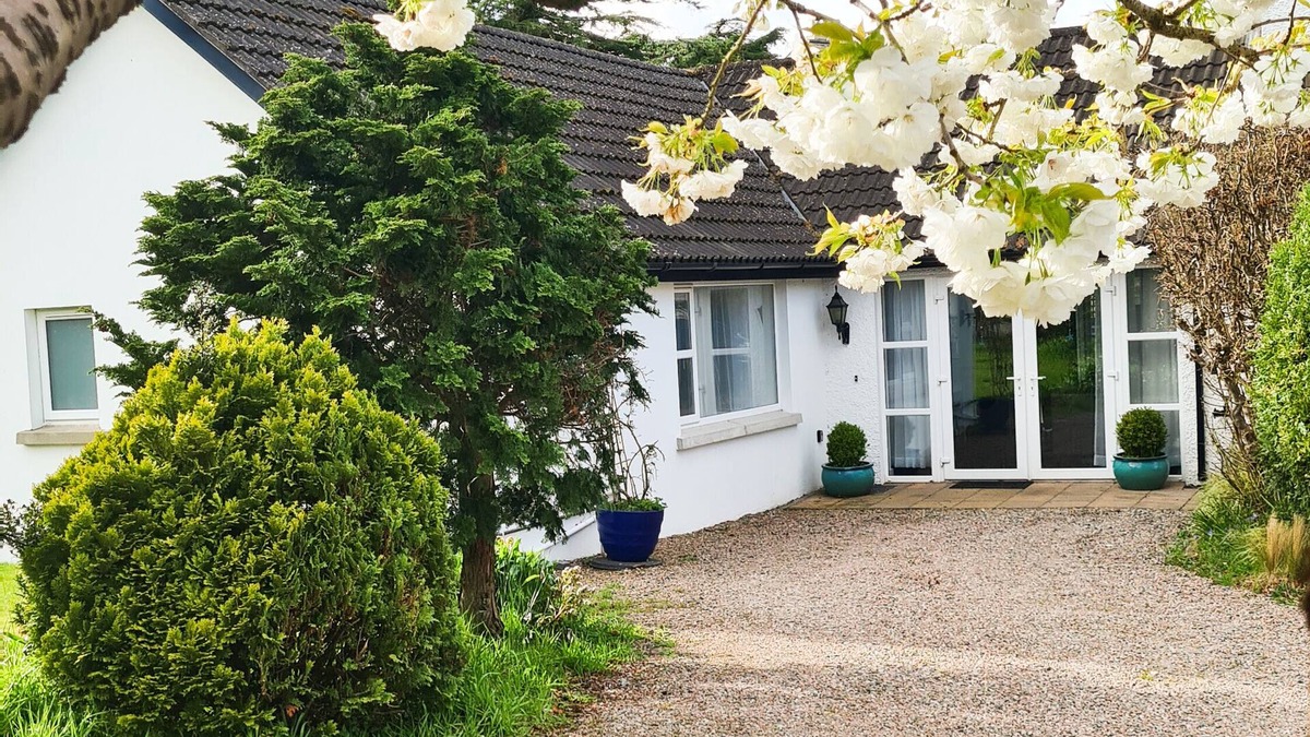 Cultra Apartment | Cosy retreat close to the North Down Coastal Path