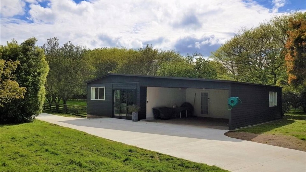 Rotorua Cottage | Cosy, self contained unit.