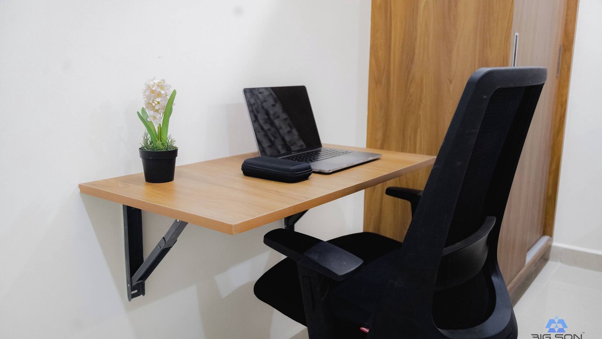 Gachibowli Apartment | Cosy Ski Retreat Studio with Balcony