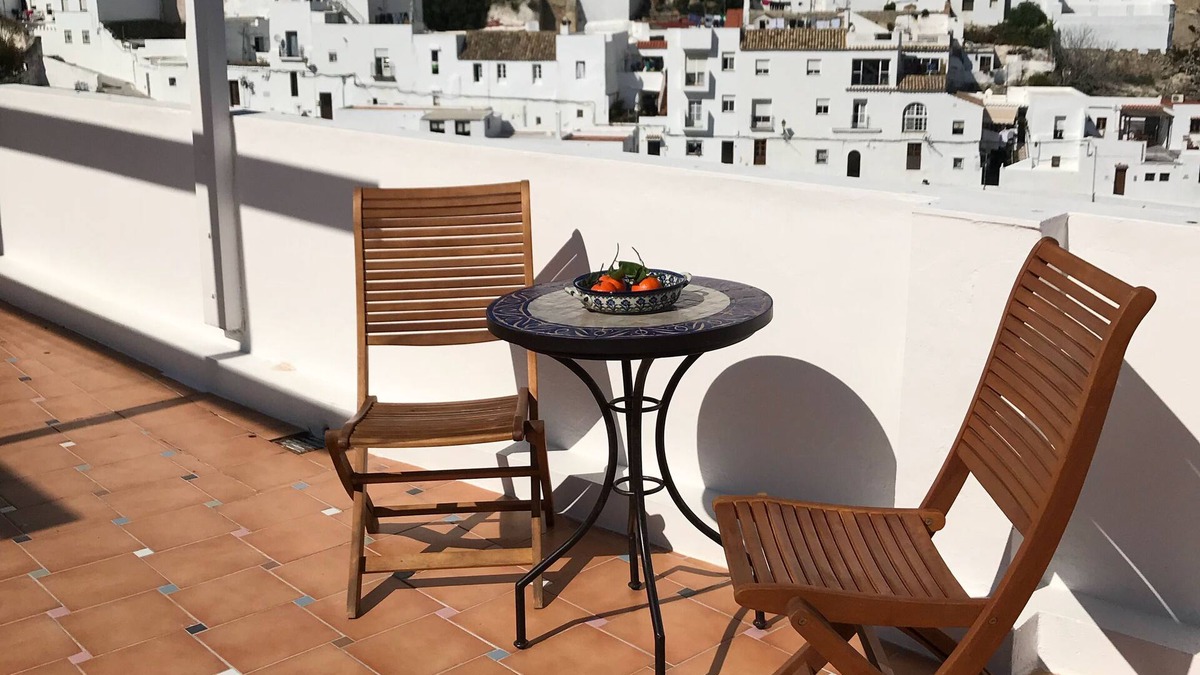 San Ambrosio House | Cosy spacious house in the old town with breathtaking views