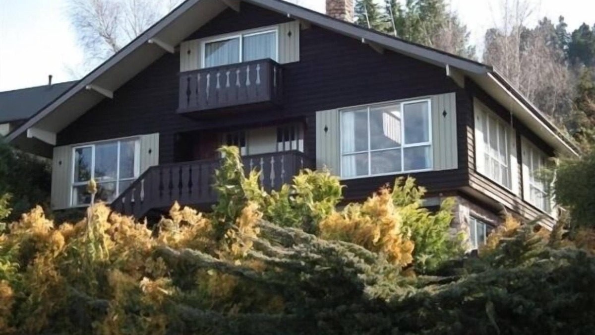 Hanmer Springs House | Cosy spacious Chalet Experience. Beautiful views.