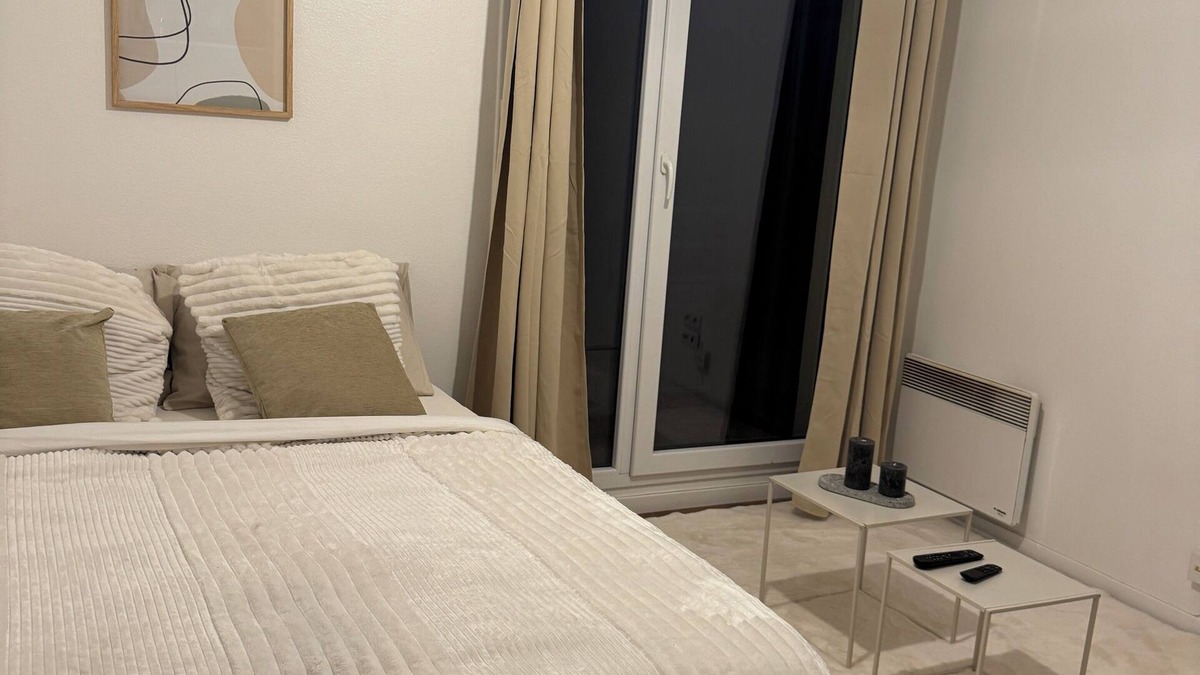 L'Ile-Saint-Denis Apartment | Cosy studio 10min from Paris