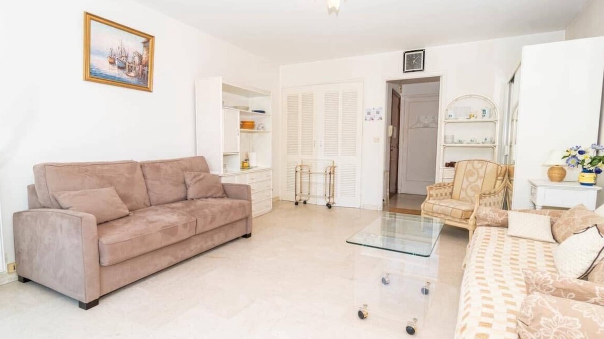 Prado - Republique Apartment | Cosy Studio Cannes Center beaches, shopping and congresses ☀LIVE IN MERLE☀