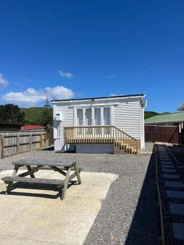 Porirua Apartment | Cosy Studio Retreat in Porirua