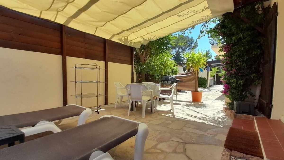 Boulouris-sur-Mer Apartment | Cosy studio+shared private heated pool