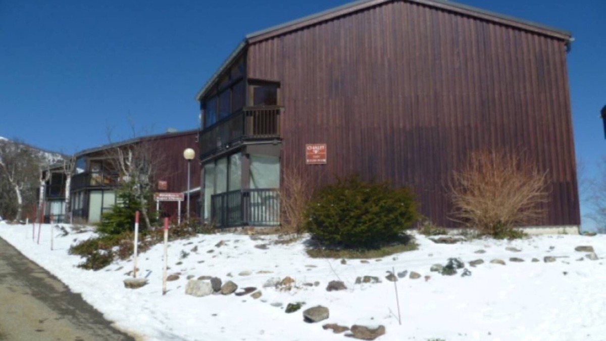 Montferrier Apartment | Cosy studio with private terrace, quiet location 100 meters from Mont d'Olmes ski resort