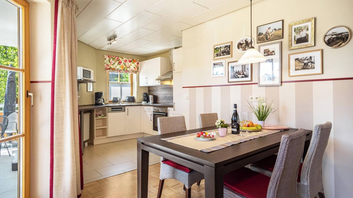 Neufrach Apartment | Cosy Vacation Apartment 3 on "Trostelhof" with Balcony