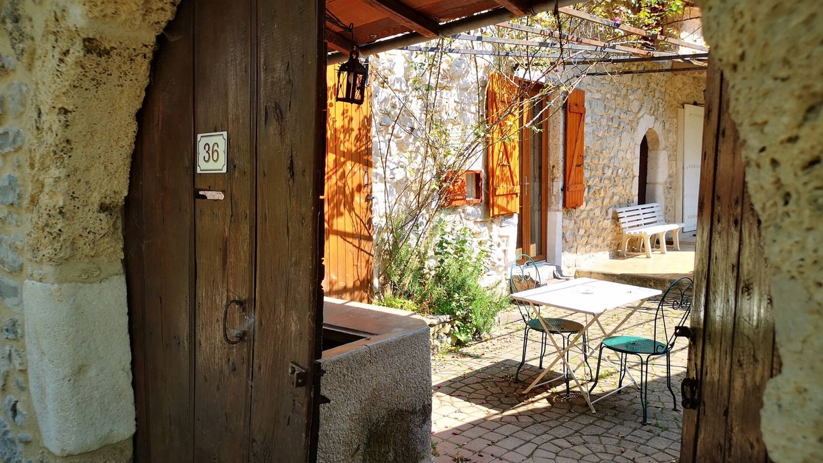 Ombleze House | Cosy vacation home in the Drôme Vercors