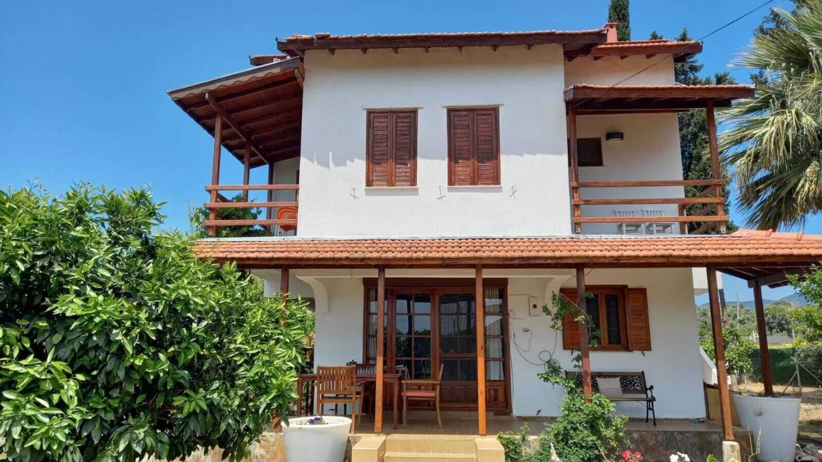 Ozdere House | Cosy villa in a big mandarin garden close to seaside