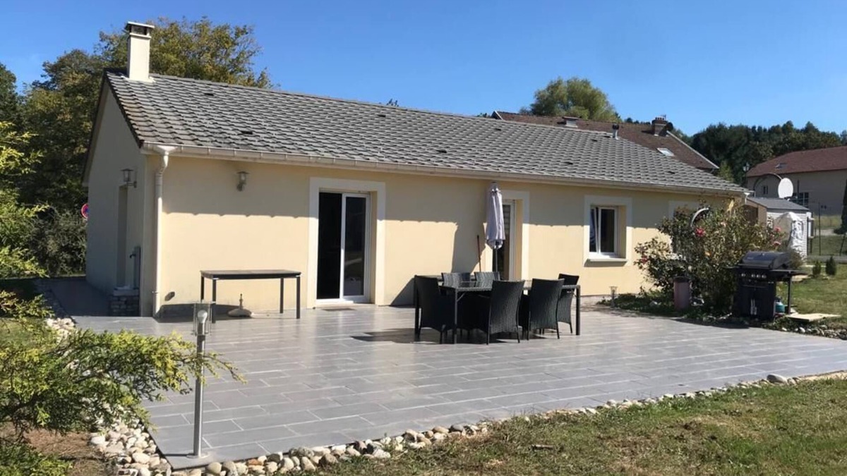 Angomont House | Cosy villa in wooded surroundings Heated swimming pool available from May to September