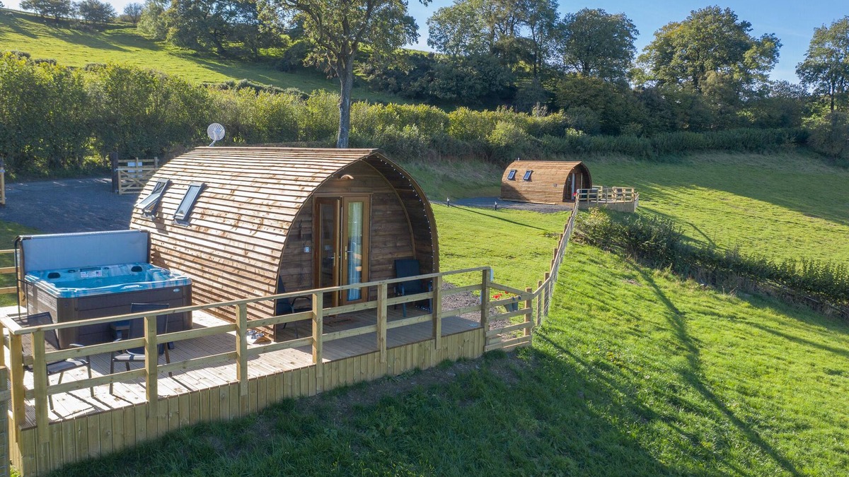 Tirabad Cabin | Cosy Welsh Cabin with Incredible Views