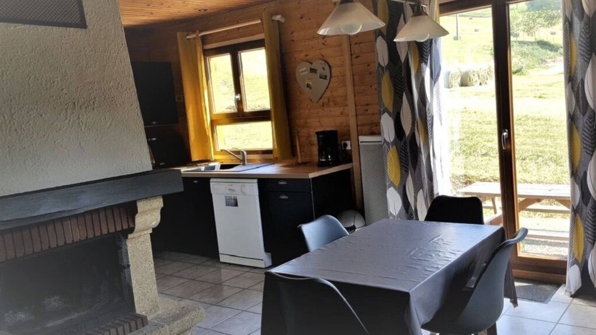 La Croix-aux-Mines Ski Chalet | Cosy wooden chalet classified as furnished holiday accommodation