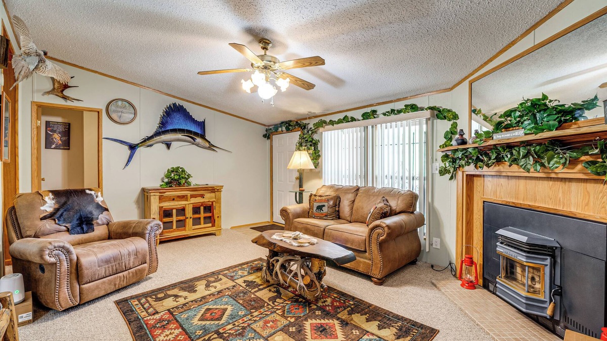 Cotopaxi House | Cotopaxi Getaway w/Deck: 17 Mi to Royal Gorge