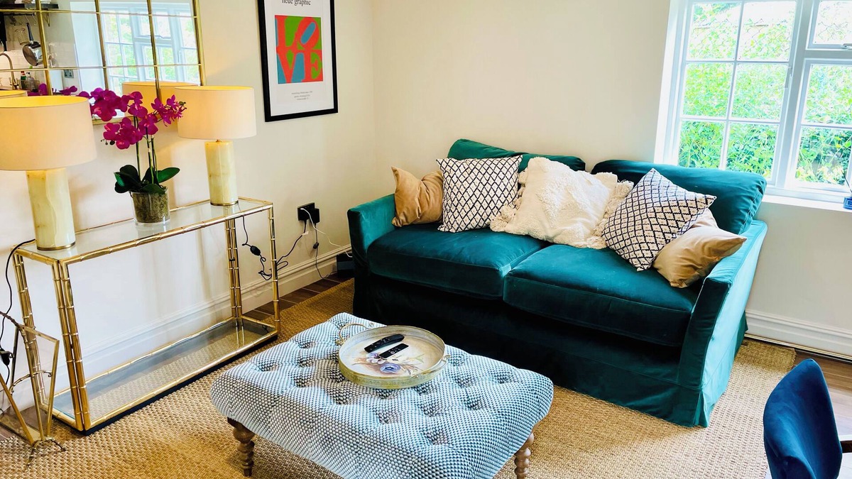 Enstone Cottage | Cotswolds 1 Bedroom Cottage 5min From Soho Farmhouse. Cosy & Newly Refurbished