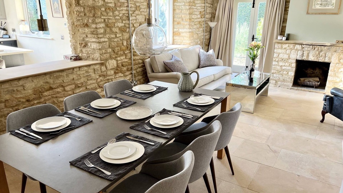 Kingham Cottage | Cotswolds barn conversion in foodie-heaven Kingham