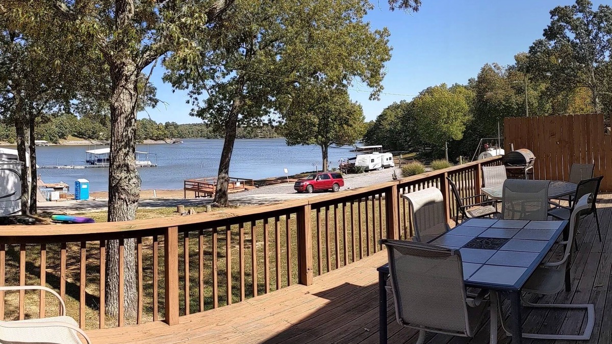 Benton Cottage | Cottage #1 King Creek Resort & Marina